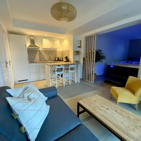 Dom wakacyjny Le De Campagnette Avec Son Jacuzzi Privatif Saint-Martin-Choquel